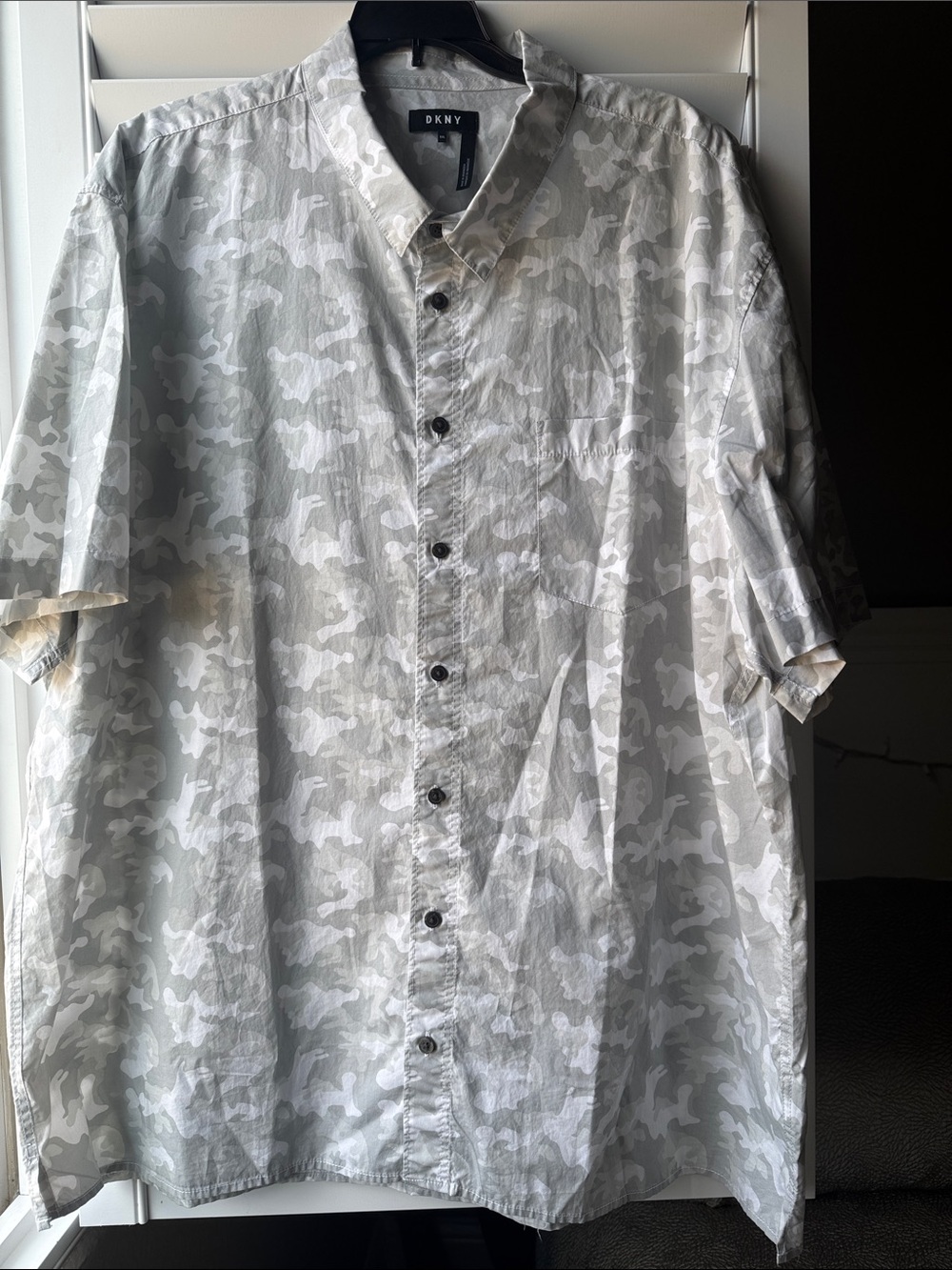 DKNY Light Gray Camo Short-Sleeve Shirt Like New! XXL